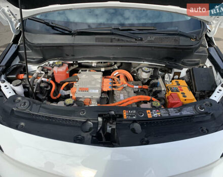 Белый Шевроле Bolt EUV, объемом двигателя 0 л и пробегом 31 тыс. км за 19300 $, фото 11 на Automoto.ua