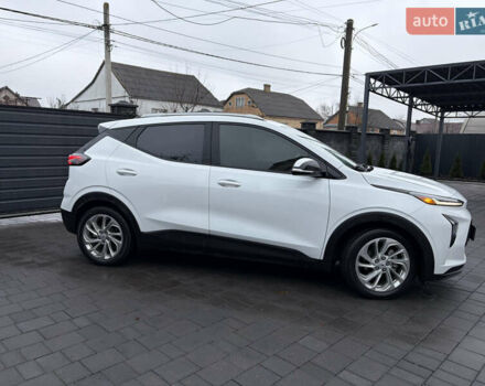 Белый Шевроле Bolt EUV, объемом двигателя 0 л и пробегом 37 тыс. км за 18499 $, фото 7 на Automoto.ua