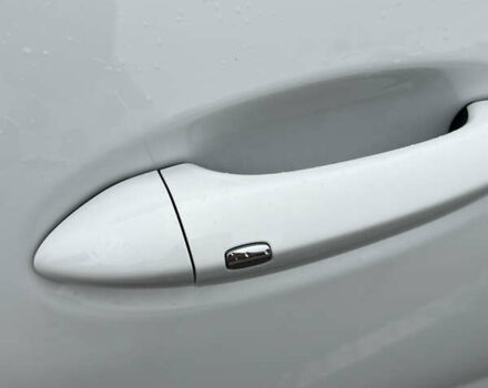 Белый Шевроле Bolt EUV, объемом двигателя 0 л и пробегом 62 тыс. км за 26700 $, фото 14 на Automoto.ua