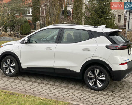 Белый Шевроле Bolt EUV, объемом двигателя 0 л и пробегом 40 тыс. км за 22000 $, фото 5 на Automoto.ua