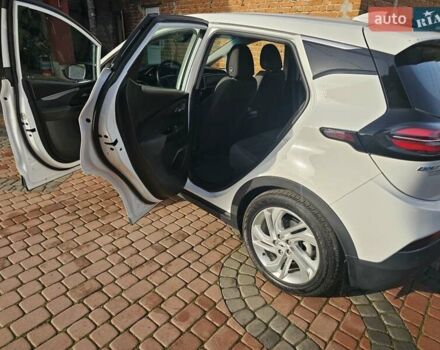 Белый Шевроле Bolt EUV, объемом двигателя 0 л и пробегом 86 тыс. км за 15950 $, фото 15 на Automoto.ua