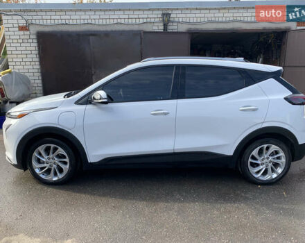Белый Шевроле Bolt EUV, объемом двигателя 0 л и пробегом 31 тыс. км за 19300 $, фото 5 на Automoto.ua
