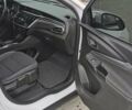 Белый Шевроле Bolt EUV, объемом двигателя 0 л и пробегом 33 тыс. км за 21000 $, фото 20 на Automoto.ua