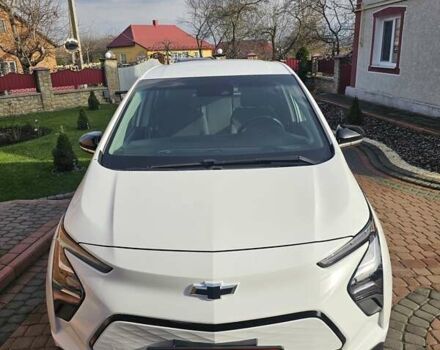 Белый Шевроле Bolt EUV, объемом двигателя 0 л и пробегом 86 тыс. км за 15950 $, фото 6 на Automoto.ua