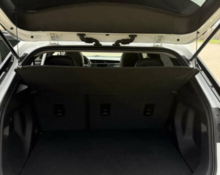 Білий Шевроле Bolt EUV, об'ємом двигуна 0 л та пробігом 33 тис. км за 22500 $, фото 19 на Automoto.ua