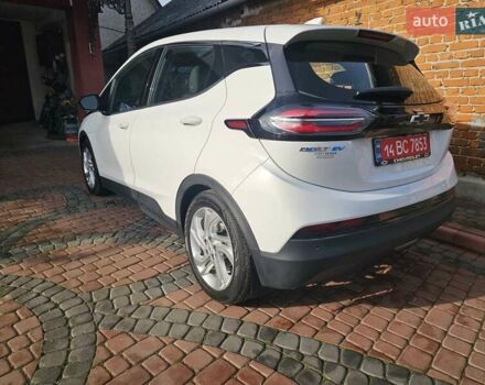 Белый Шевроле Bolt EUV, объемом двигателя 0 л и пробегом 86 тыс. км за 15950 $, фото 10 на Automoto.ua