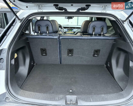 Белый Шевроле Bolt EUV, объемом двигателя 0 л и пробегом 37 тыс. км за 18499 $, фото 24 на Automoto.ua