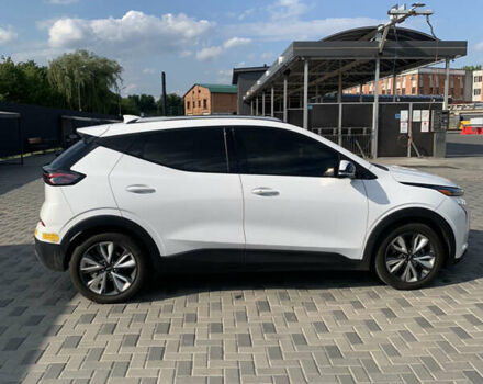Белый Шевроле Bolt EUV, объемом двигателя 0 л и пробегом 53 тыс. км за 19900 $, фото 6 на Automoto.ua