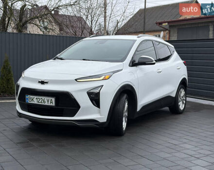 Белый Шевроле Bolt EUV, объемом двигателя 0 л и пробегом 37 тыс. км за 18499 $, фото 1 на Automoto.ua