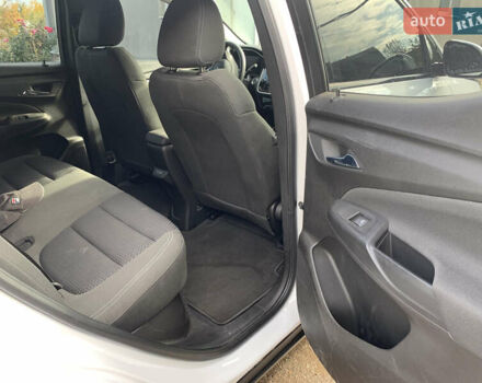 Белый Шевроле Bolt EUV, объемом двигателя 0 л и пробегом 31 тыс. км за 19300 $, фото 10 на Automoto.ua