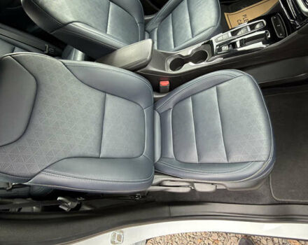 Белый Шевроле Bolt EUV, объемом двигателя 0 л и пробегом 118 тыс. км за 17799 $, фото 22 на Automoto.ua