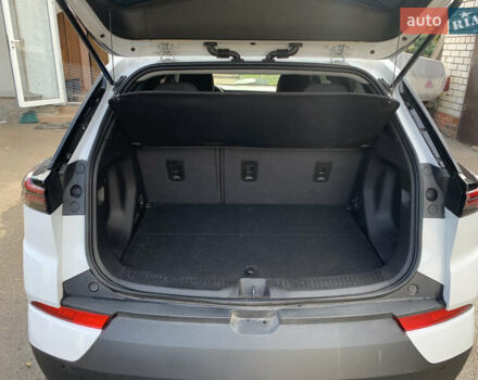 Белый Шевроле Bolt EUV, объемом двигателя 0 л и пробегом 31 тыс. км за 19300 $, фото 9 на Automoto.ua