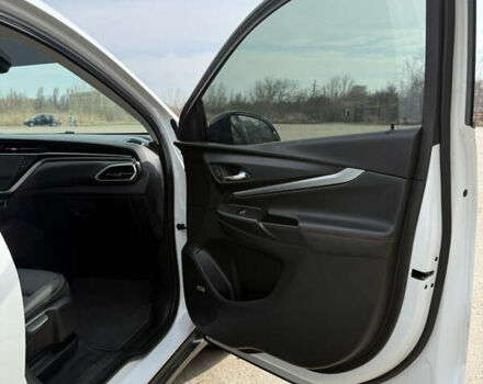 Білий Шевроле Bolt EUV, об'ємом двигуна 0 л та пробігом 33 тис. км за 22500 $, фото 21 на Automoto.ua