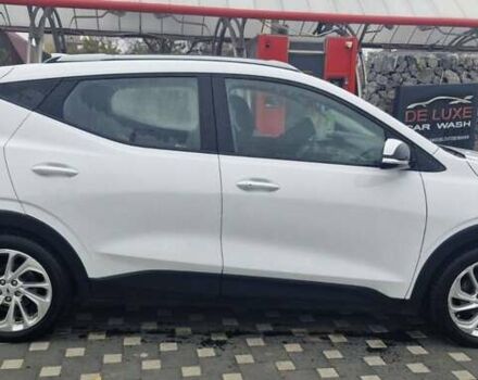 Белый Шевроле Bolt EUV, объемом двигателя 0 л и пробегом 100 тыс. км за 17500 $, фото 9 на Automoto.ua