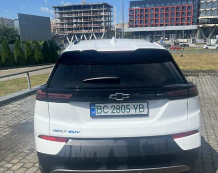 Белый Шевроле Bolt EUV, объемом двигателя 0 л и пробегом 52 тыс. км за 22000 $, фото 3 на Automoto.ua