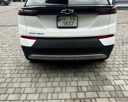 Белый Шевроле Bolt EUV, объемом двигателя 0 л и пробегом 121 тыс. км за 17300 $, фото 17 на Automoto.ua