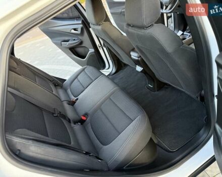 Белый Шевроле Bolt EUV, объемом двигателя 0 л и пробегом 16 тыс. км за 20550 $, фото 106 на Automoto.ua