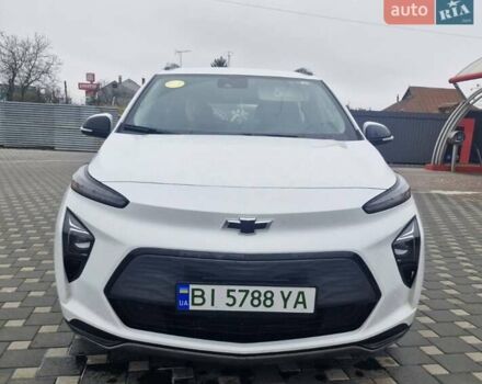 Белый Шевроле Bolt EUV, объемом двигателя 0 л и пробегом 100 тыс. км за 17500 $, фото 2 на Automoto.ua