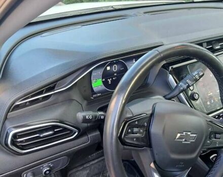 Белый Шевроле Bolt EUV, объемом двигателя 0 л и пробегом 25 тыс. км за 20500 $, фото 5 на Automoto.ua