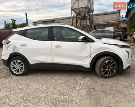 Белый Шевроле Bolt EUV, объемом двигателя 0 л и пробегом 73 тыс. км за 13999 $, фото 3 на Automoto.ua