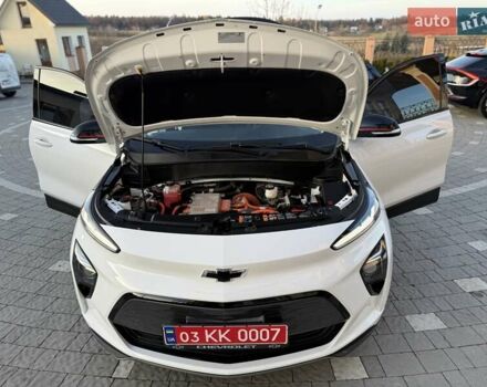 Белый Шевроле Bolt EUV, объемом двигателя 0 л и пробегом 16 тыс. км за 20550 $, фото 114 на Automoto.ua