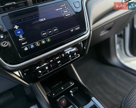 Белый Шевроле Bolt EUV, объемом двигателя 0 л и пробегом 16 тыс. км за 20550 $, фото 74 на Automoto.ua