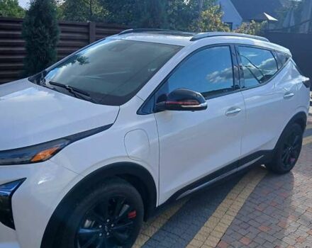 Белый Шевроле Bolt EUV, объемом двигателя 0 л и пробегом 25 тыс. км за 20500 $, фото 1 на Automoto.ua