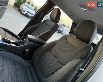 Белый Шевроле Bolt EUV, объемом двигателя 0 л и пробегом 16 тыс. км за 20550 $, фото 80 на Automoto.ua