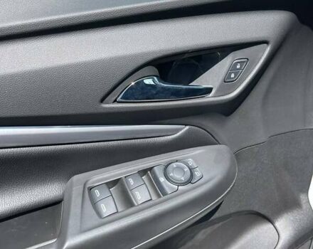 Белый Шевроле Bolt EUV, объемом двигателя 0 л и пробегом 1 тыс. км за 18500 $, фото 7 на Automoto.ua