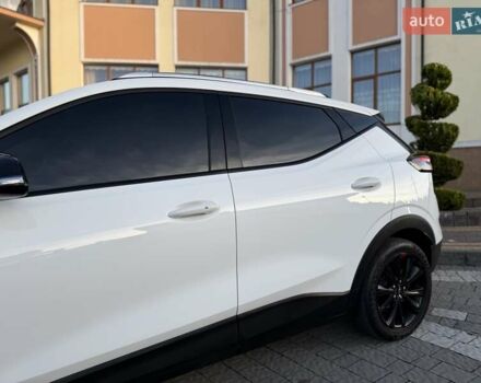 Белый Шевроле Bolt EUV, объемом двигателя 0 л и пробегом 16 тыс. км за 20550 $, фото 41 на Automoto.ua