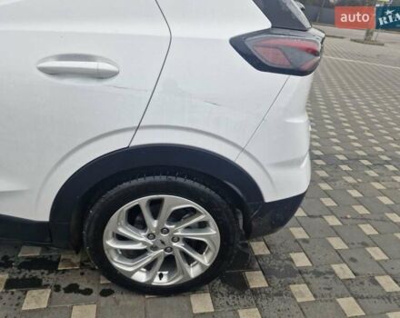 Белый Шевроле Bolt EUV, объемом двигателя 0 л и пробегом 100 тыс. км за 17500 $, фото 4 на Automoto.ua