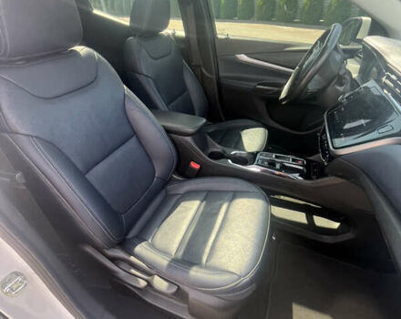 Белый Шевроле Bolt EUV, объемом двигателя 0 л и пробегом 52 тыс. км за 22000 $, фото 10 на Automoto.ua