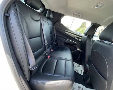 Белый Шевроле Bolt EUV, объемом двигателя 0 л и пробегом 1 тыс. км за 18500 $, фото 18 на Automoto.ua