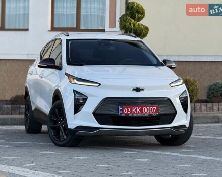 Белый Шевроле Bolt EUV, объемом двигателя 0 л и пробегом 16 тыс. км за 20550 $, фото 3 на Automoto.ua