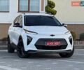 Белый Шевроле Bolt EUV, объемом двигателя 0 л и пробегом 16 тыс. км за 20550 $, фото 3 на Automoto.ua