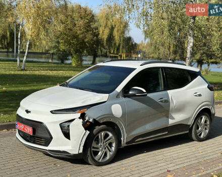 Белый Шевроле Bolt EUV, объемом двигателя 0 л и пробегом 36 тыс. км за 14300 $, фото 5 на Automoto.ua
