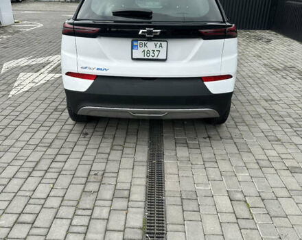 Белый Шевроле Bolt EUV, объемом двигателя 0 л и пробегом 121 тыс. км за 17300 $, фото 9 на Automoto.ua