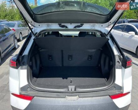 Белый Шевроле Bolt EUV, объемом двигателя 0 л и пробегом 1 тыс. км за 18500 $, фото 22 на Automoto.ua