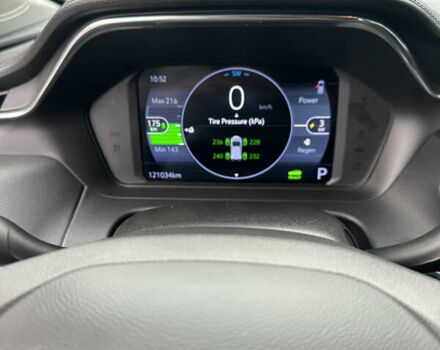 Белый Шевроле Bolt EUV, объемом двигателя 0 л и пробегом 121 тыс. км за 17300 $, фото 36 на Automoto.ua