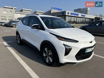 Шевроле Bolt EUV 2021 у Києві на Automoto.ua Білий Шевроле Bolt EUV, об'ємом двигуна 0 л та пробігом 95 тис. км за 16900 $, фото 1 на Automoto.ua