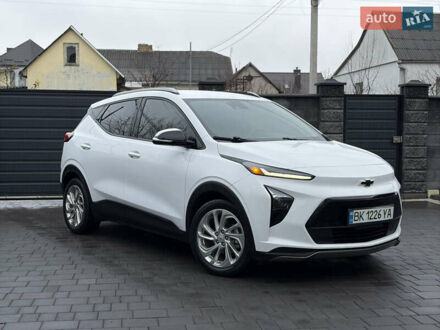 Белый Шевроле Bolt EUV, объемом двигателя 0 л и пробегом 37 тыс. км за 18499 $, фото 1 на Automoto.ua