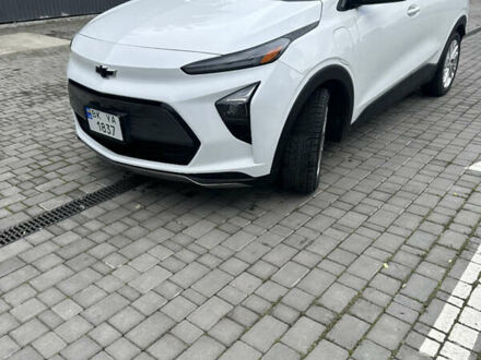 Шевроле Bolt EUV 2023 в Ровно на Automoto.ua Белый Шевроле Bolt EUV, объемом двигателя 0 л и пробегом 121 тыс. км за 17300 $, фото 1 на Automoto.ua