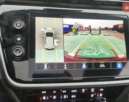 Шевроле Bolt EUV 2023 в Житомире на Automoto.ua Красный Шевроле Bolt EUV, объемом двигателя 0 л и пробегом 19 тыс. км за 23000 $, фото 8 на Automoto.ua