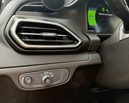 Серый Шевроле Bolt EUV, объемом двигателя 0 л и пробегом 60 тыс. км за 22000 $, фото 18 на Automoto.ua