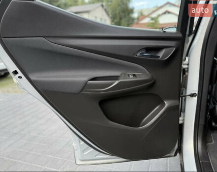 Серый Шевроле Bolt EUV, объемом двигателя 0 л и пробегом 102 тыс. км за 18200 $, фото 35 на Automoto.ua