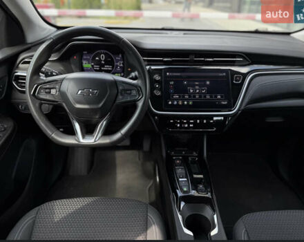 Серый Шевроле Bolt EUV, объемом двигателя 0 л и пробегом 102 тыс. км за 18200 $, фото 40 на Automoto.ua