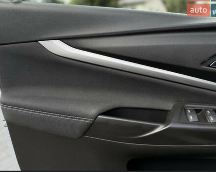 Серый Шевроле Bolt EUV, объемом двигателя 0 л и пробегом 102 тыс. км за 18200 $, фото 22 на Automoto.ua