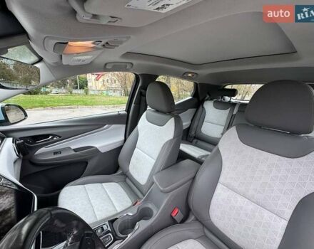 Серый Шевроле Bolt EUV, объемом двигателя 0 л и пробегом 67 тыс. км за 21000 $, фото 11 на Automoto.ua
