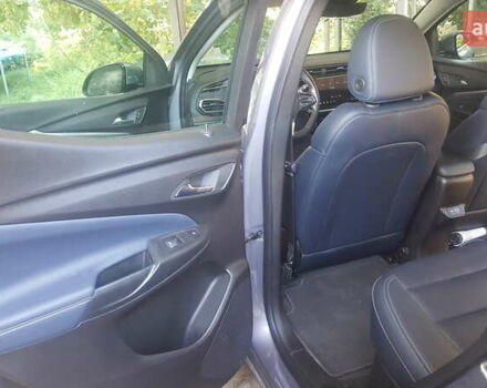 Сірий Шевроле Bolt EUV, об'ємом двигуна 0 л та пробігом 33 тис. км за 25000 $, фото 16 на Automoto.ua