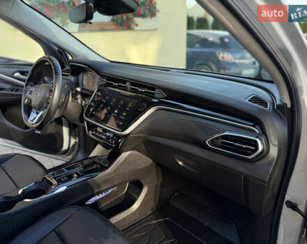 Сірий Шевроле Bolt EUV, об'ємом двигуна 0 л та пробігом 42 тис. км за 19650 $, фото 88 на Automoto.ua